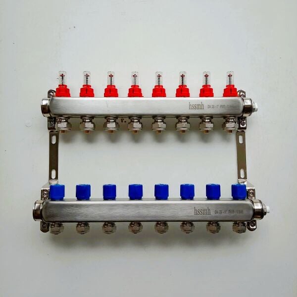 8 Ağızlı Yerden Isıtma Kollektör seti, Paslanmaz, Gidiş Debimetreli, Dönüş Manuel (aç/kapa), manuel hava purjörleri üzerinde, askı kelepçe seti dahil,  Bağlantı (16x2 Pex)